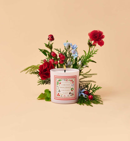 9.5 oz Candle - Holly Jolly Nutcracker